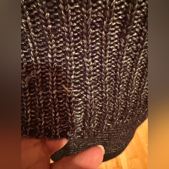 Cache Off-the-Shoulder Black Sweater - Picture 8 of 14